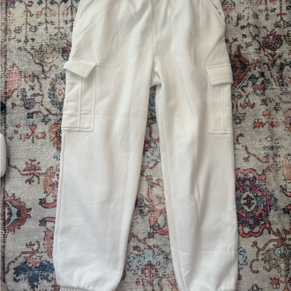 Universal Thread White Jogger Pants